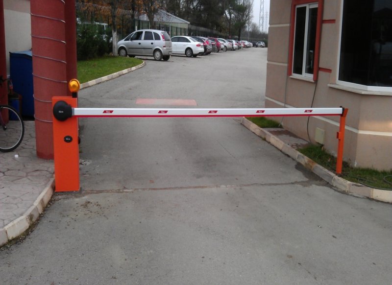 KOLLU BARİYER